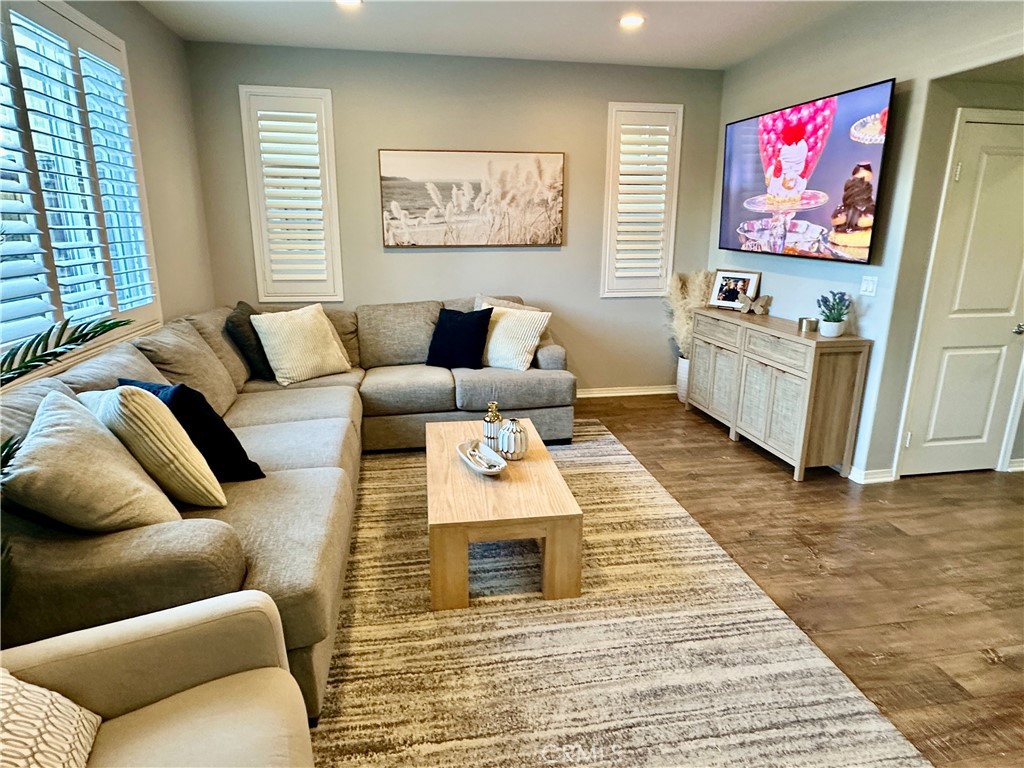 2313 Navigation Placentia, CA 92870 - Photo 13 of 35