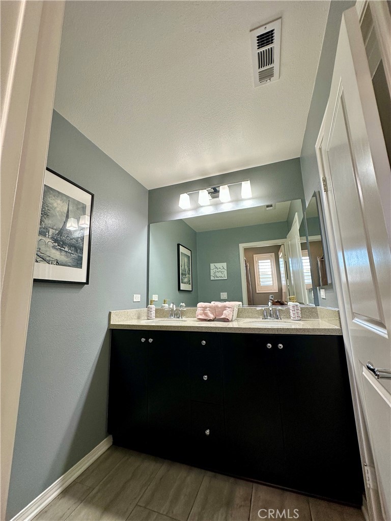 2313 Navigation Placentia, CA 92870 - Photo 33 of 35