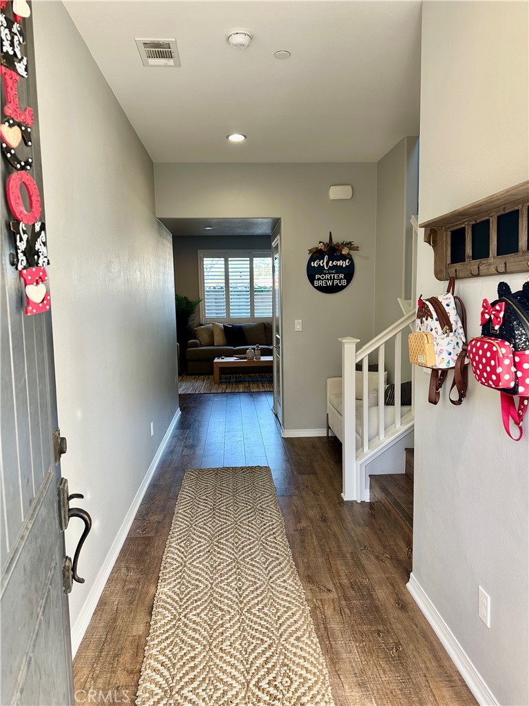 2313 Navigation Placentia, CA 92870 - Photo 5 of 35