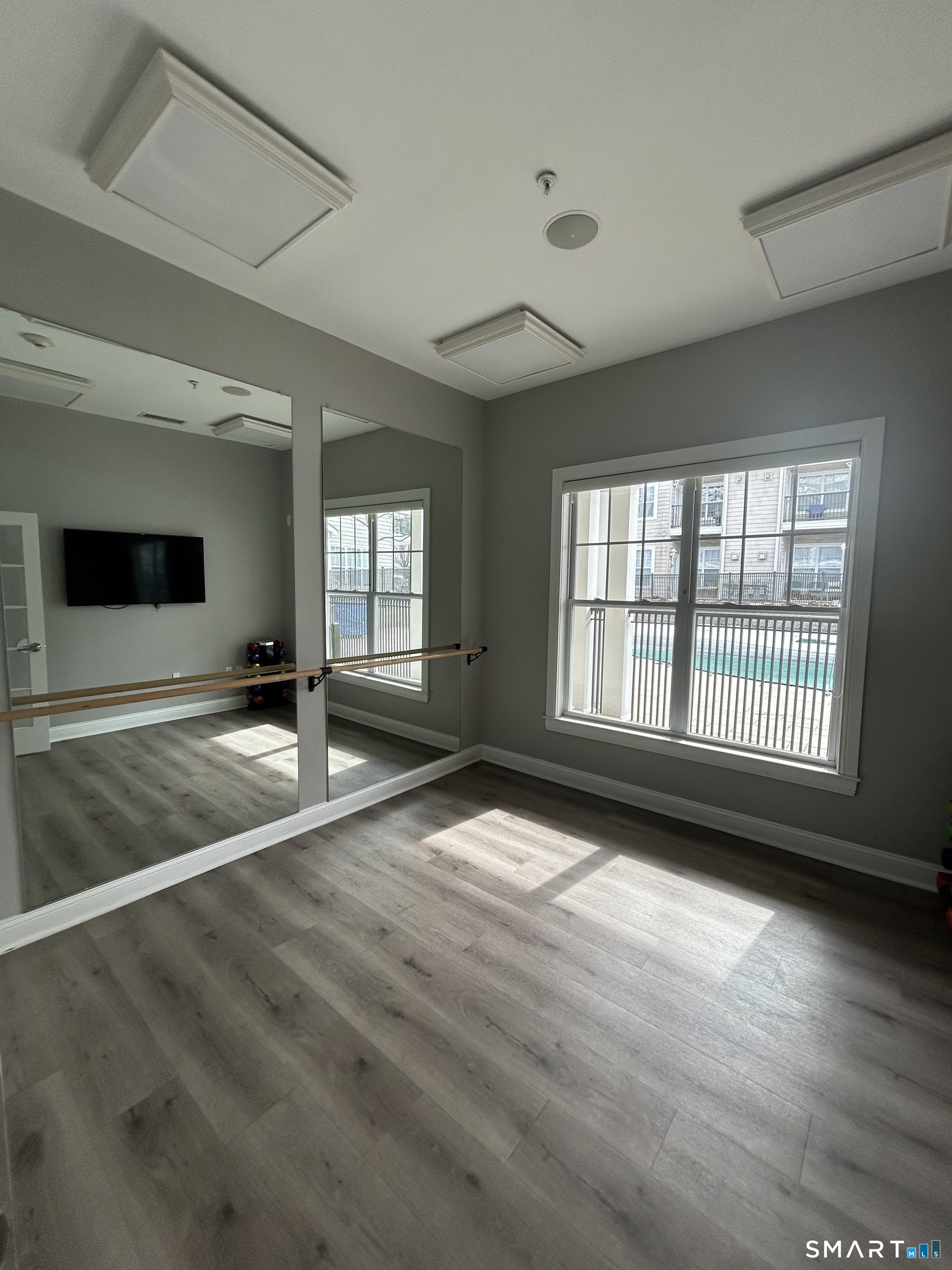 138 Hollow Tree Ridge Road, Unit 423 Darien, CT 06820 - Photo 17 of 28 Gallery Image 17