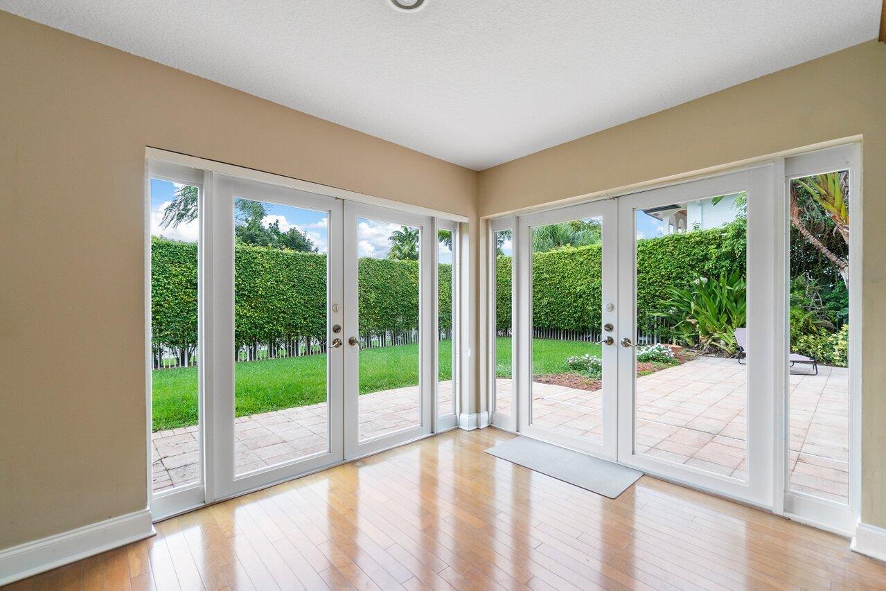 2799 Northwest 28th Street Boca Raton, FL 33434 - Photo 28 of 44 back yard view