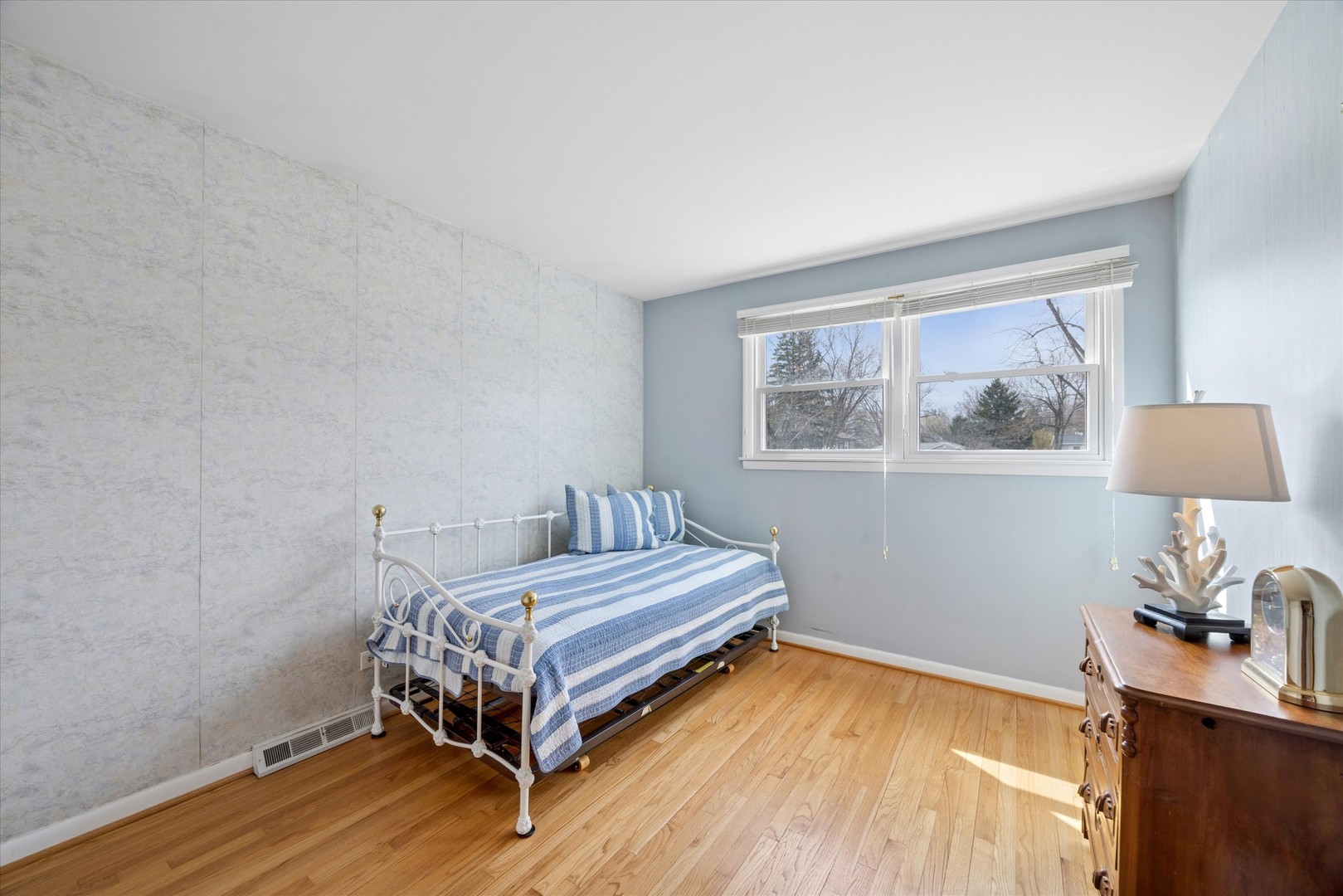 710 Maple Lane Darien, IL 60561 - Photo 18 of 35