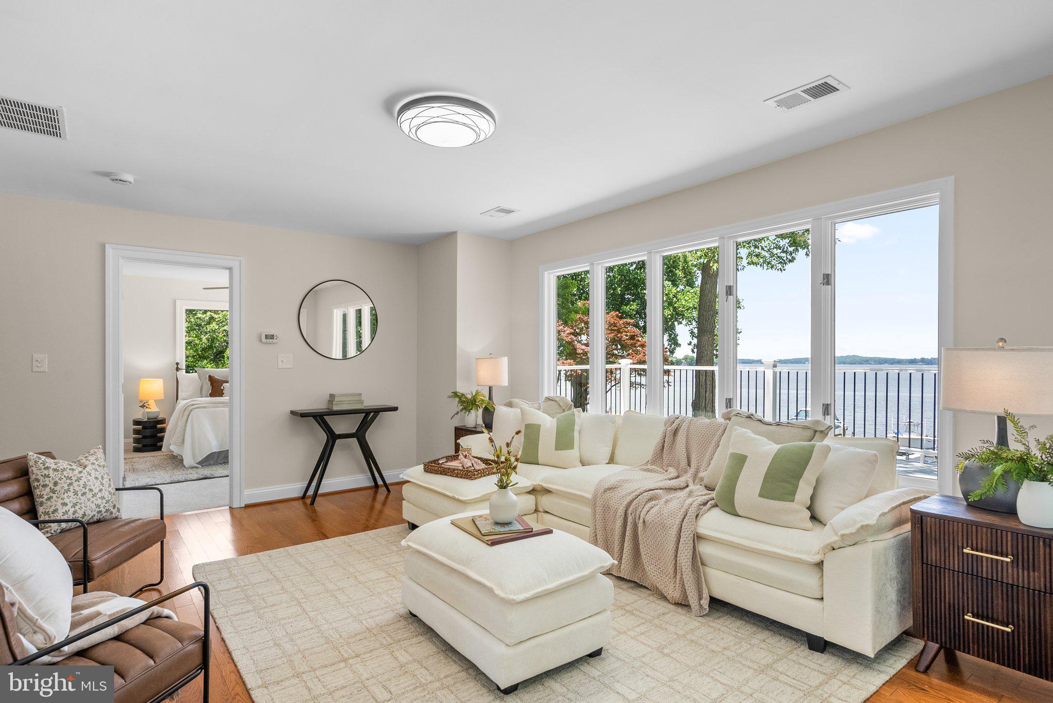 1088 River Bay Road Annapolis, MD 21409 - Photo 25 of 58 Upper level sitting room