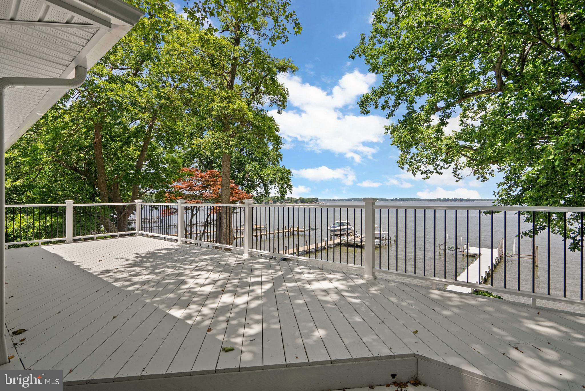 1088 River Bay Road Annapolis, MD 21409 - Photo 27 of 58 Upper level deck