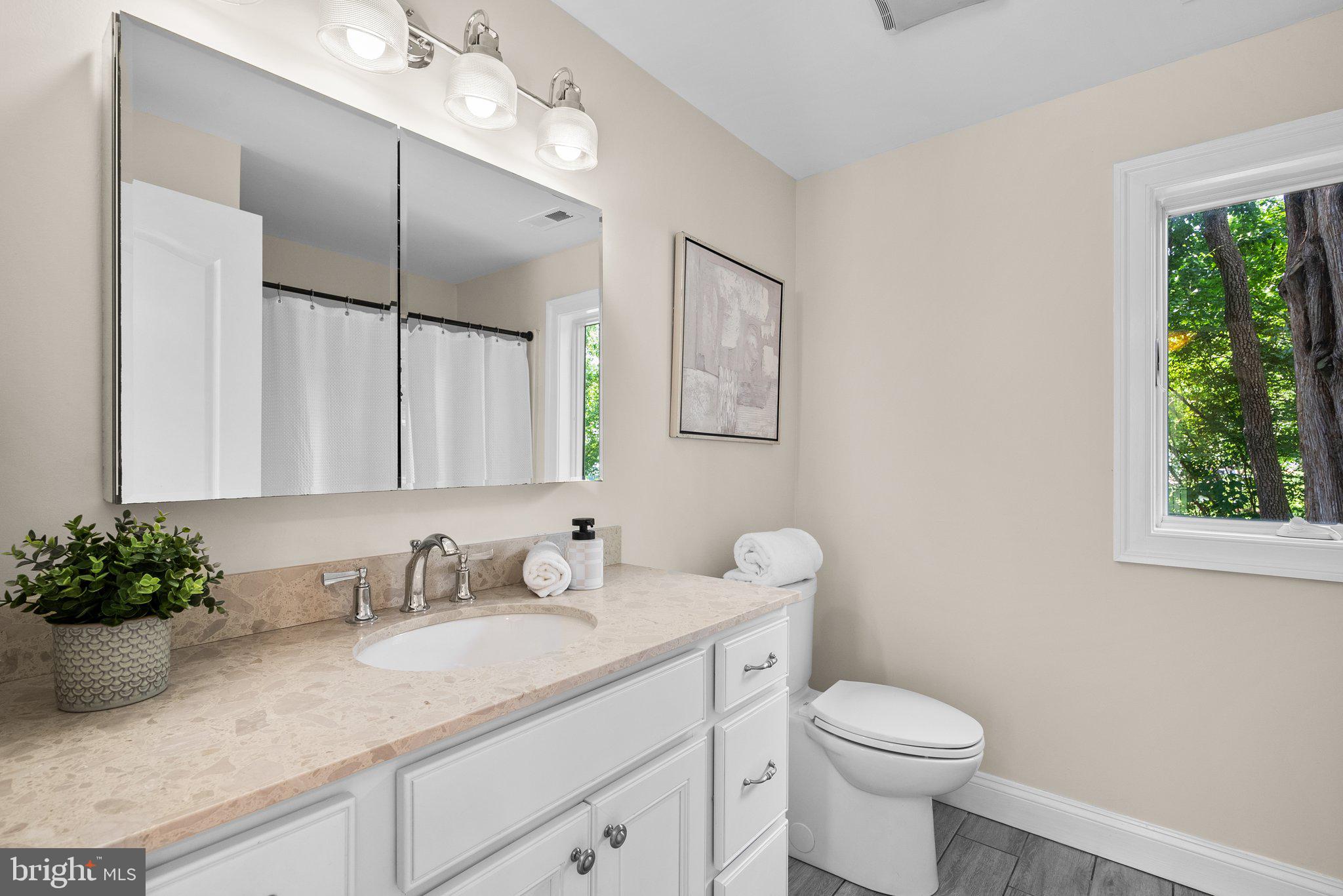 1088 River Bay Road Annapolis, MD 21409 - Photo 41 of 58 Full bathroom on main level