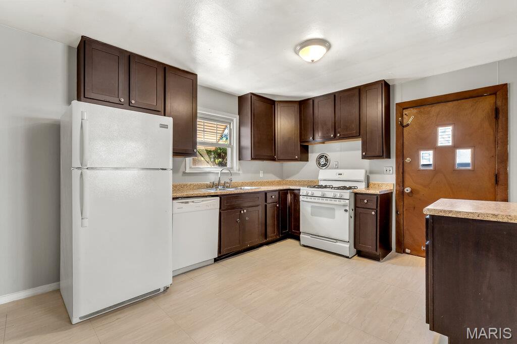 2287 Tenbrook Road Arnold, MO 63010 - Photo 2 of 41