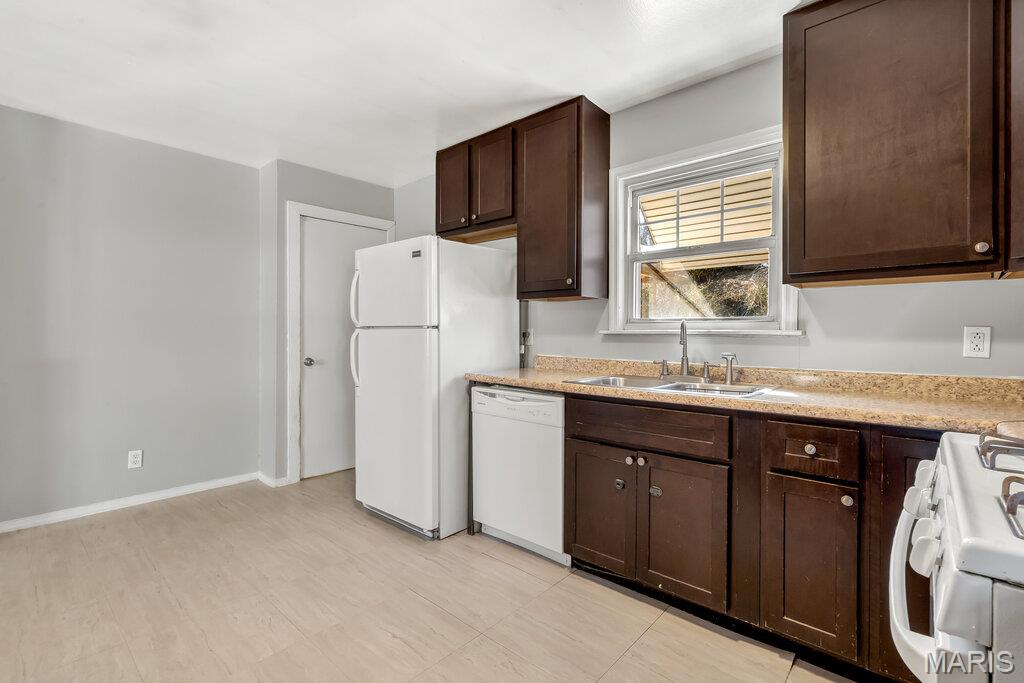 2287 Tenbrook Road Arnold, MO 63010 - Photo 3 of 41