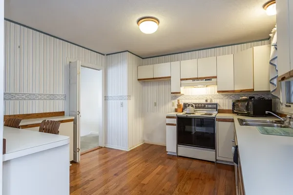 $489,000 | 280 Huttleston Avenue, Fairhaven, MA 02719