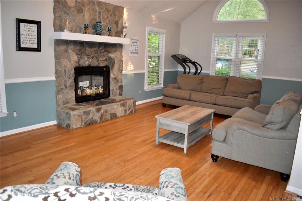 9082 Tulagi Court Tega Cay, SC 29708 - Photo 5 of 29 Gallery Image 5