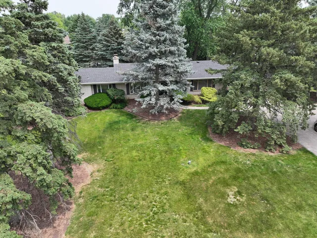 $1,750,000 | 305 South Lambert Road, Glen Ellyn, IL 60137