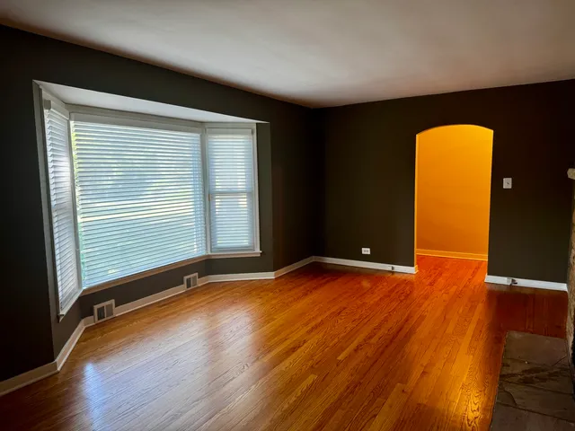 $1,750,000 | 305 South Lambert Road, Glen Ellyn, IL 60137