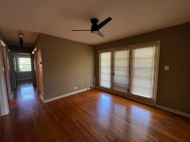 $1,750,000 | 305 South Lambert Road, Glen Ellyn, IL 60137