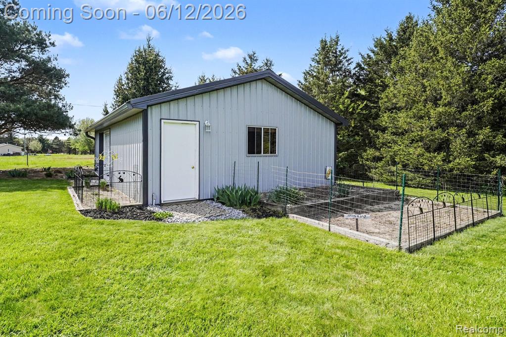 10186 Converse Road Fowlerville, MI 48836 - Photo 24 of 33