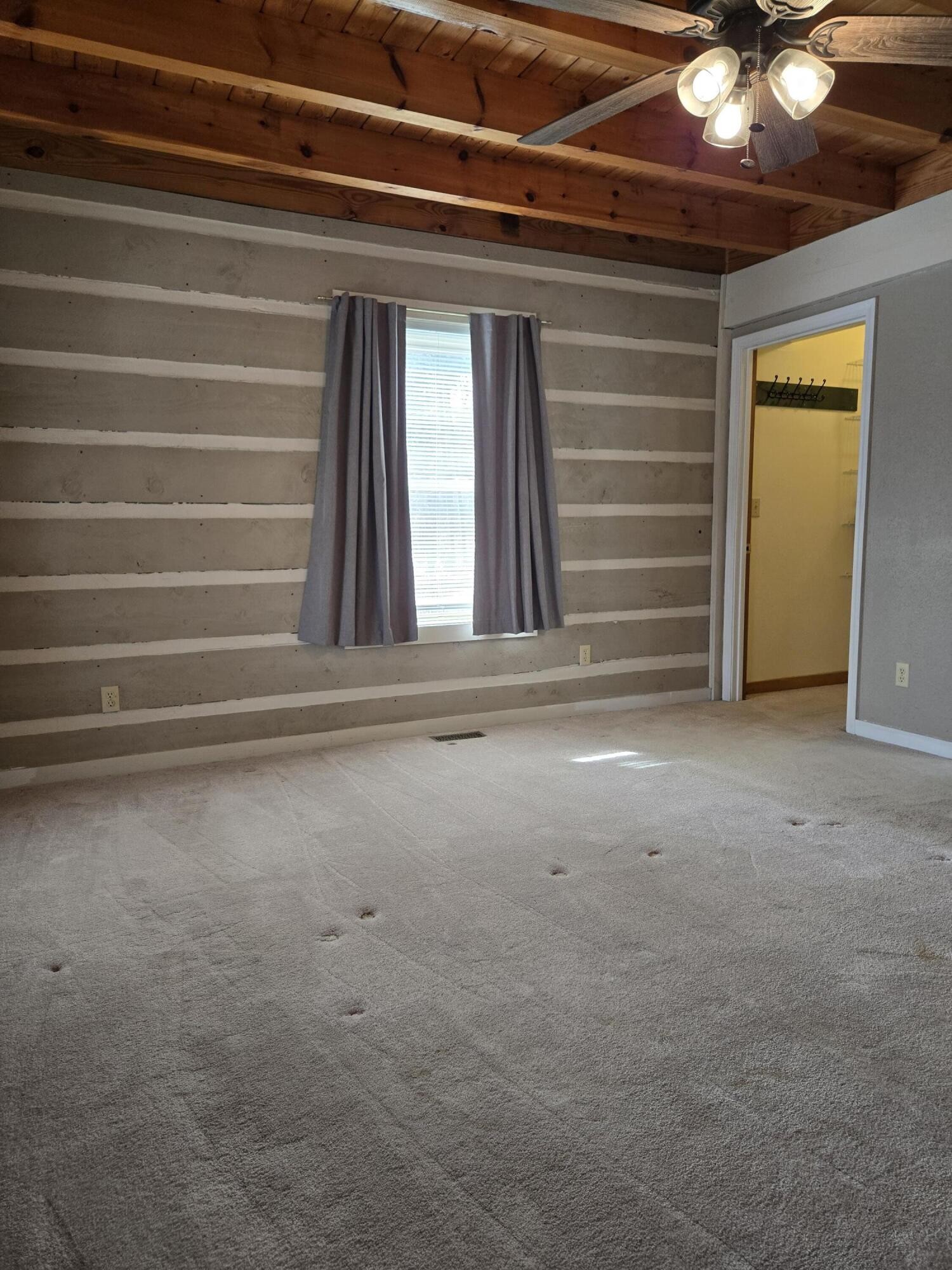 8441 Toestring Valley Road Spring City, TN 37381 - Photo 14 of 39 a view of an empty room with a window