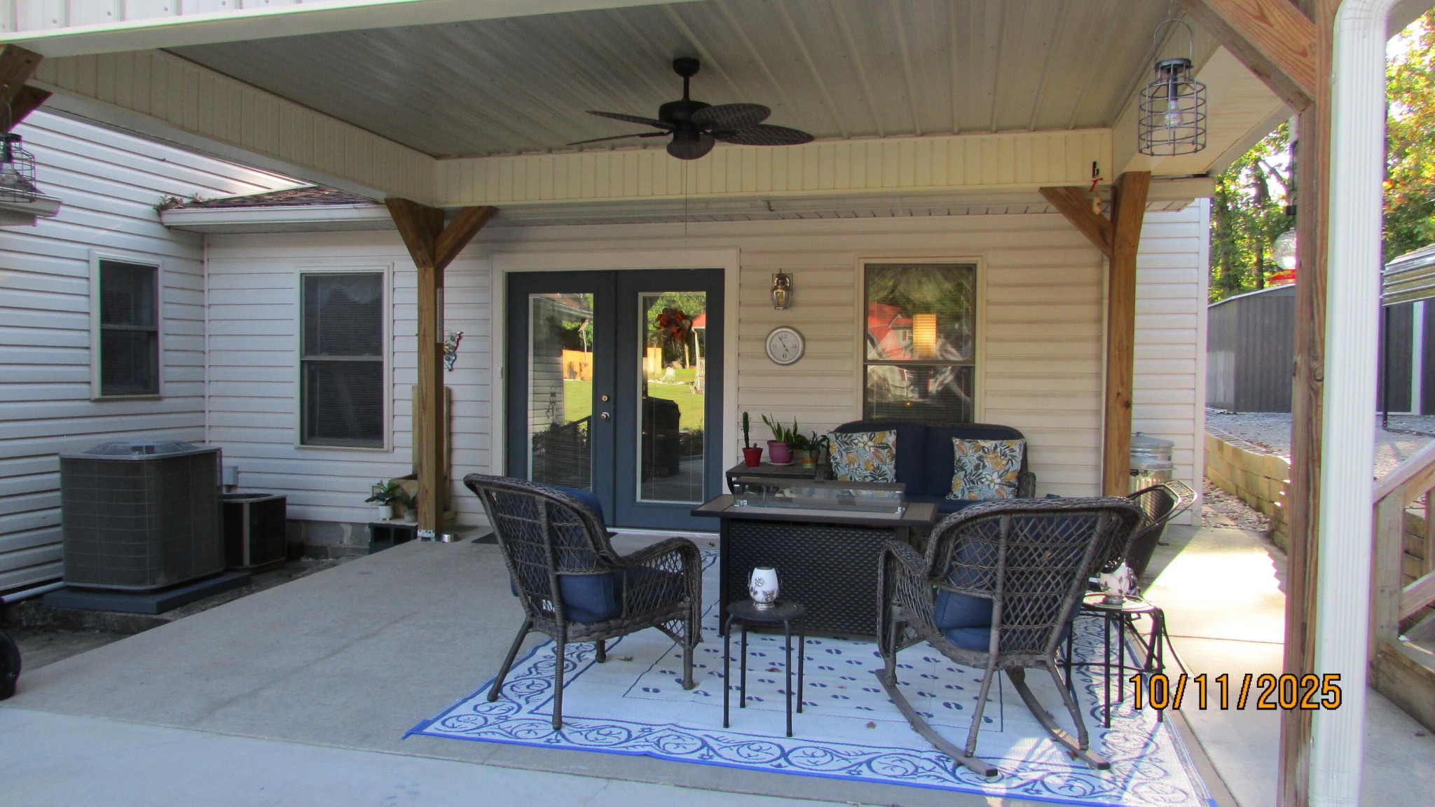 8441 Toestring Valley Road Spring City, TN 37381 - Photo 36 of 39 a dining room with furniture and window