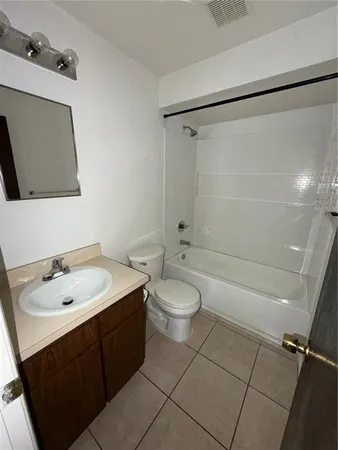 $1,200 | 10408 North Mitchell Avenue, Unit B, Tampa, FL 33612