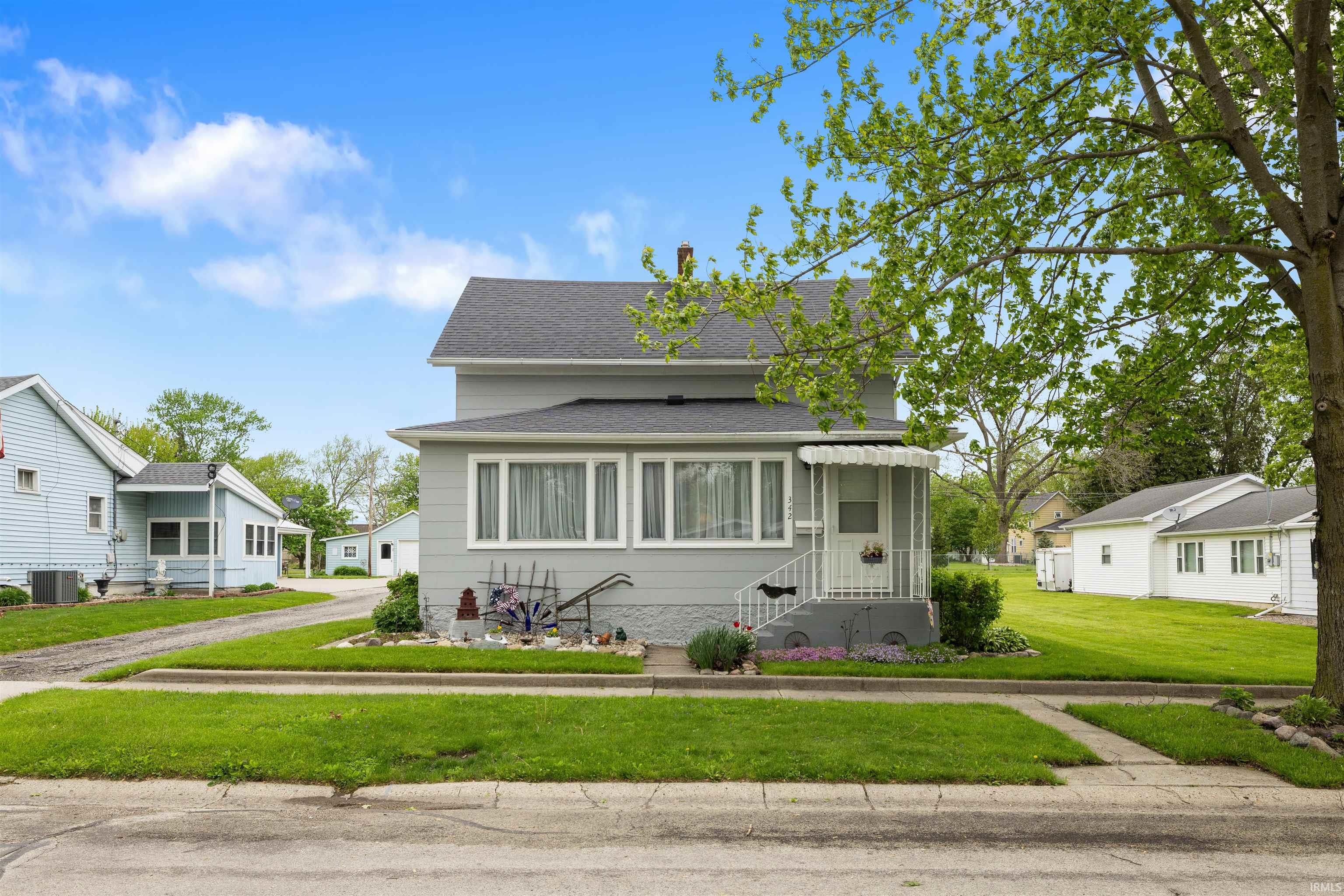 342 West 2nd Street Auburn, IN 46706 - Photo 2 of 28