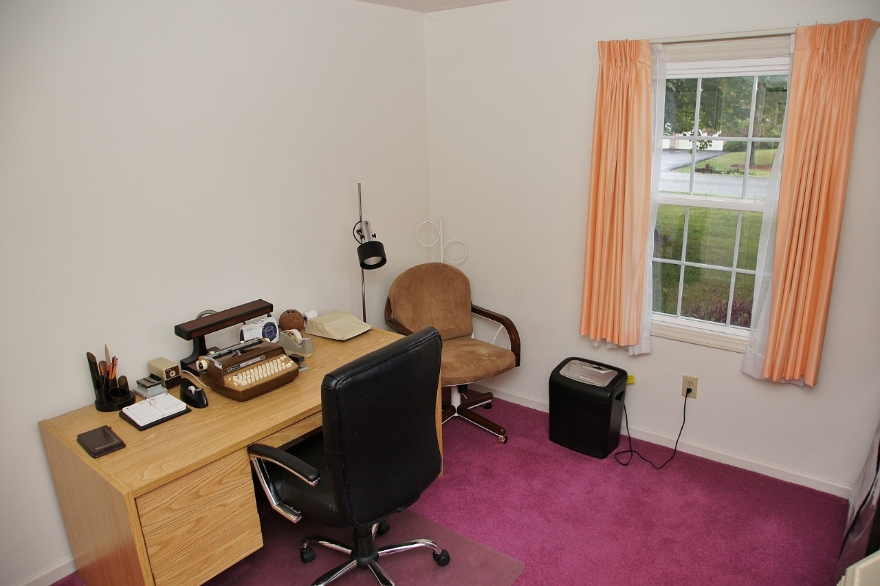 5213 Britaney Road Roanoke, VA 24012 - Photo 15 of 22 DSC00718