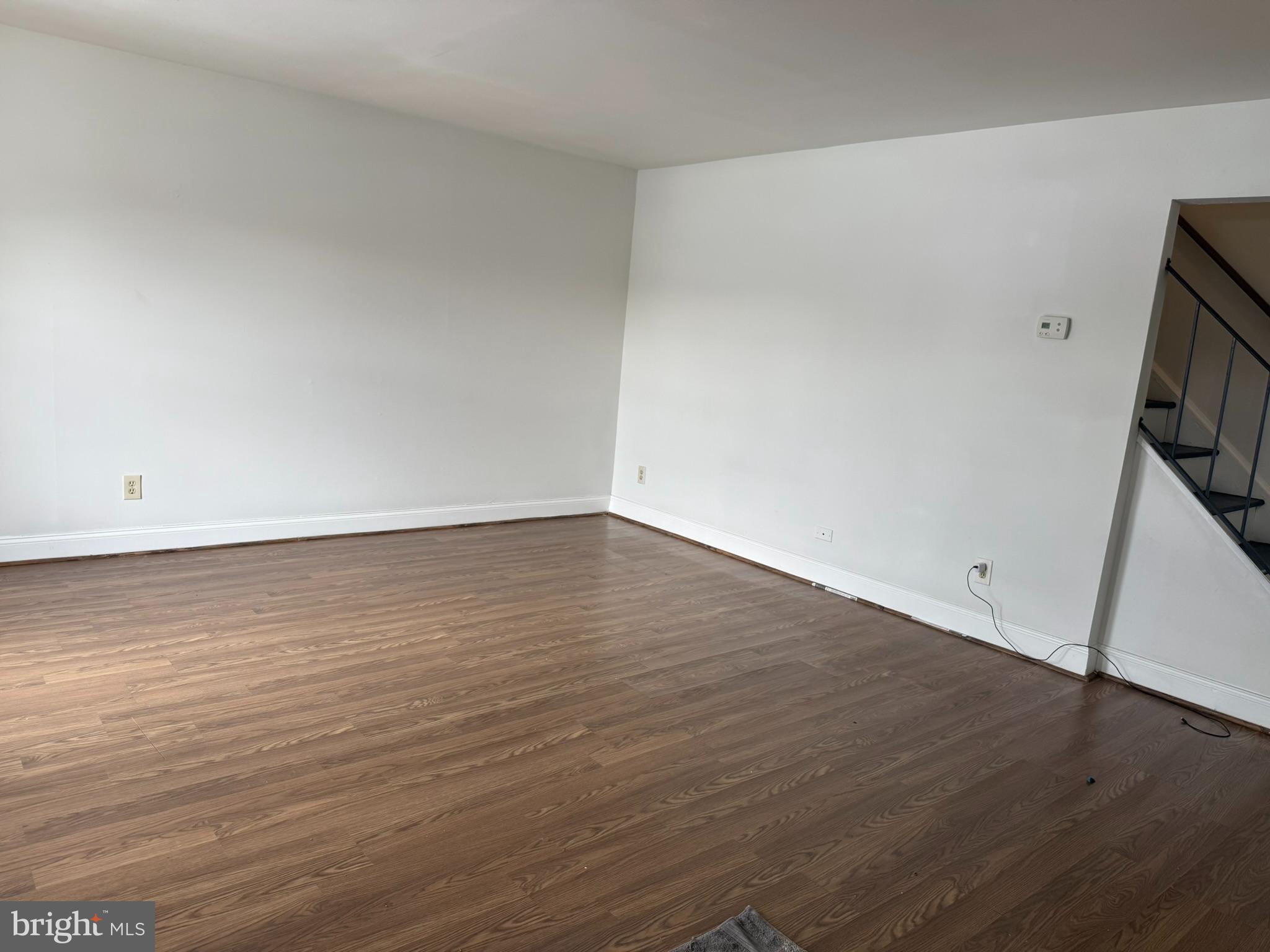 28 Magnolia Court Sicklerville, NJ 08081 - Photo 2 of 19 Spacious room ready for your personal touch.
