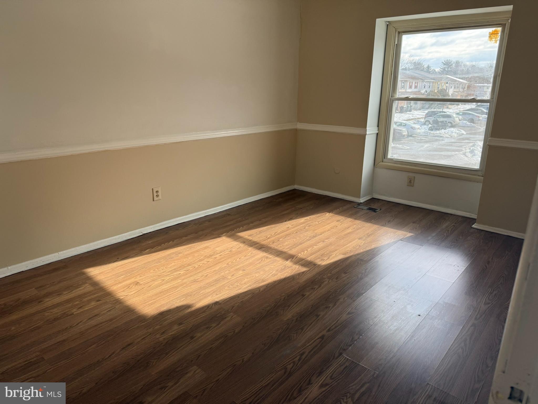 28 Magnolia Court Sicklerville, NJ 08081 - Photo 10 of 19 Bright, airy space with natural light.