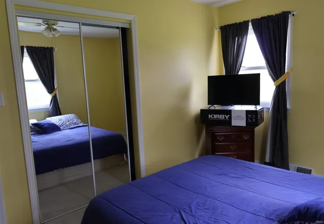 $269,900 | 12176 East 350th Street North, Loogootee, IN 47553