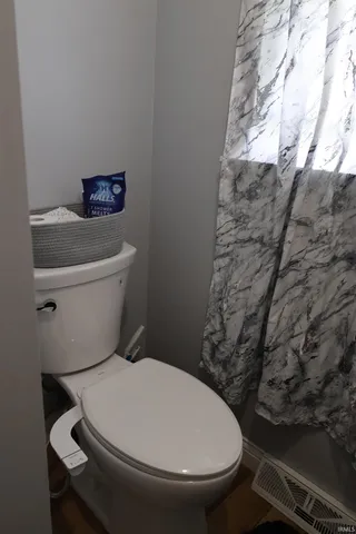 $269,900 | 12176 East 350th Street North, Loogootee, IN 47553