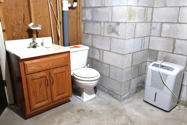 $269,900 | 12176 East 350th Street North, Loogootee, IN 47553