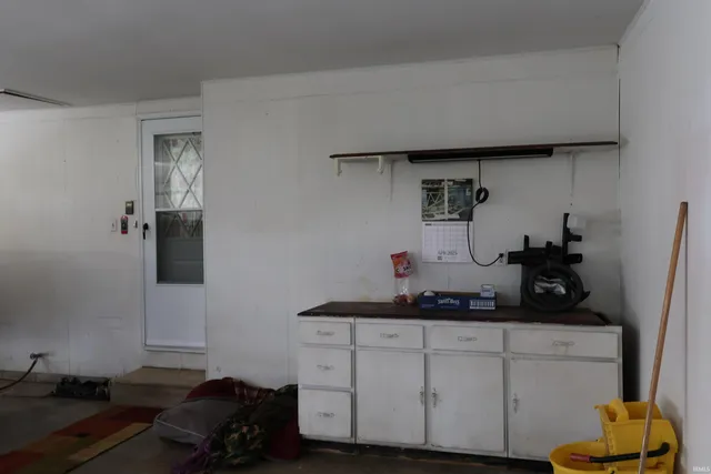 $269,900 | 12176 East 350th Street North, Loogootee, IN 47553