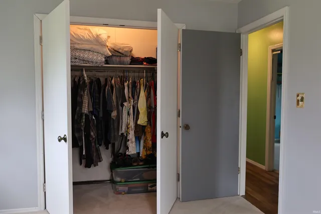 $269,900 | 12176 East 350th Street North, Loogootee, IN 47553