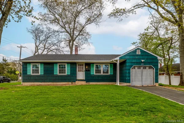 $619,999 | 171 West 16th Street, Deer Park, NY 11729