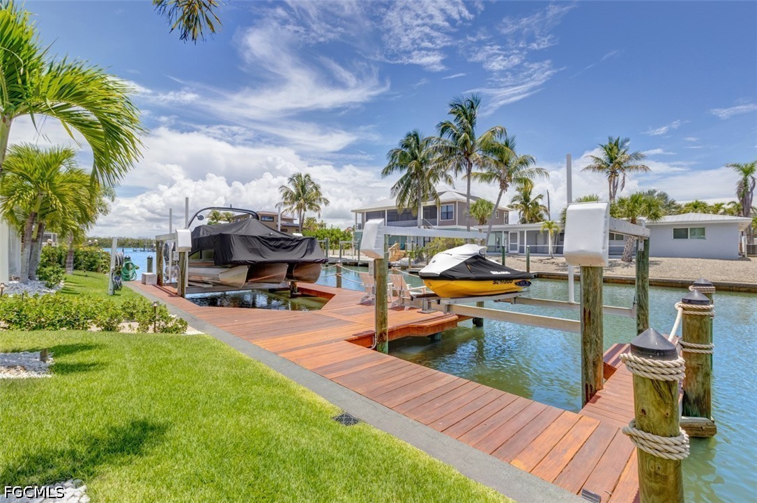 370 Bayland Road Fort Myers Beach, FL 33931 - Photo 32 of 45
