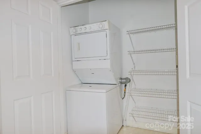 $279,900 | 2425 Country Club Road, Yadkinville, NC 27055