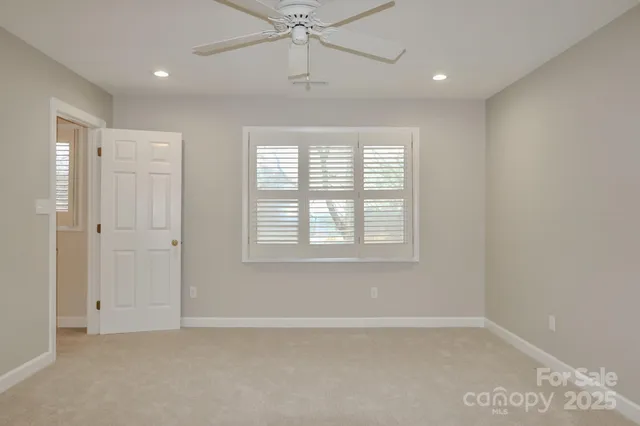 $279,900 | 2425 Country Club Road, Yadkinville, NC 27055