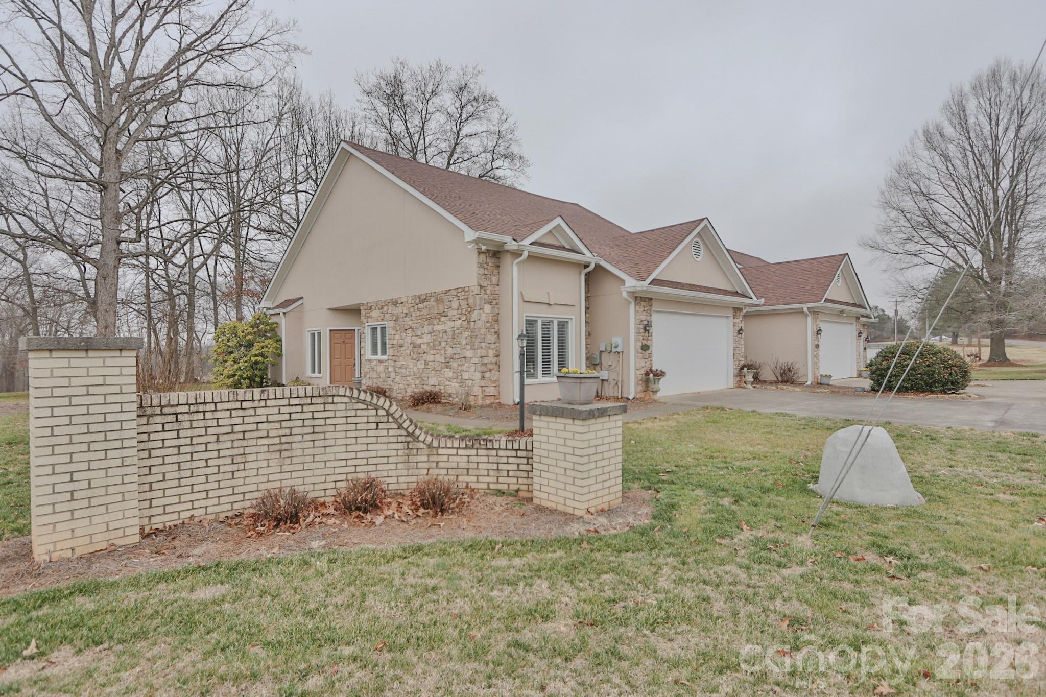 2425 Country Club Road Yadkinville, NC 27055 - Photo 4 of 37
