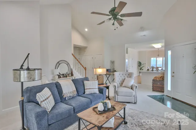 $279,900 | 2425 Country Club Road, Yadkinville, NC 27055