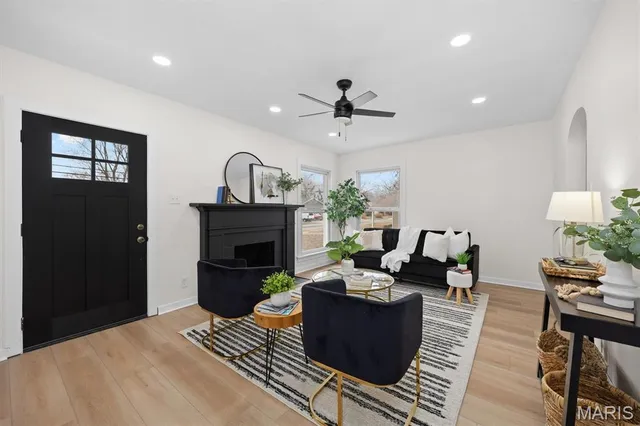 $249,900 | 1304 Eberhart Avenue, Edwardsville, IL 62025