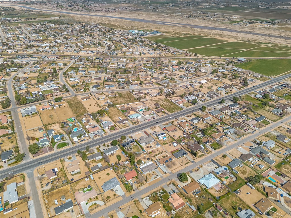 19084 Rock Springs Road Hesperia, CA 92345 - Photo 38 of 44