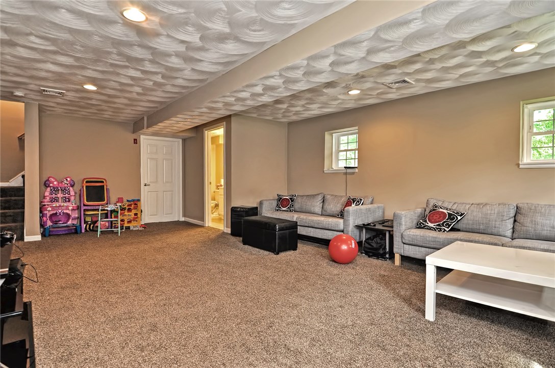 6 Edwards Road Johnston, RI 02919 - Photo 28 of 35 Gallery Image 28