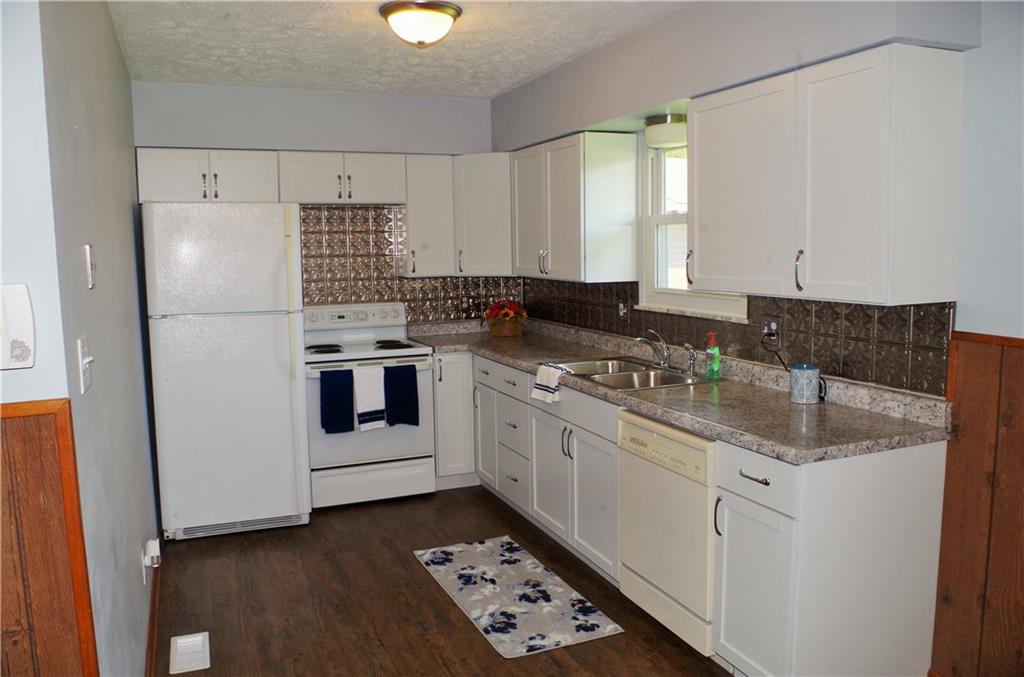 5107 Gambel Road Indianapolis, IN 46221 - Photo 8 of 25 Gallery Image 8