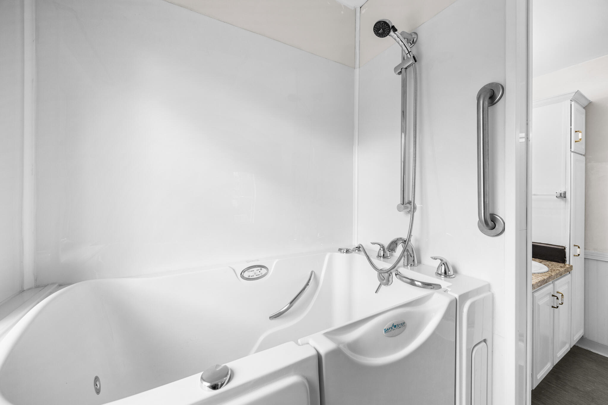 202 Pearl Street Bangor, ME 04401 - Photo 38 of 54 bangor-37