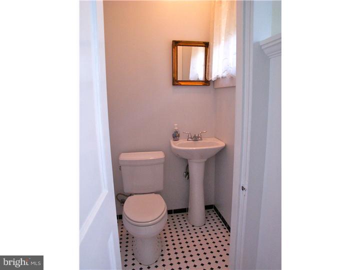 516 Strathmore Road Havertown, PA 19083 - Photo 11 of 25 Half Bath