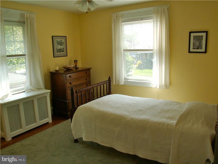 516 Strathmore Road Havertown, PA 19083 - Photo 18 of 25 Bedroom 3