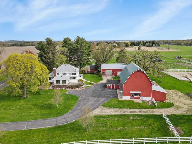 $1,275,000 | 4595 Mahoney Road, McFarland, WI 53558
