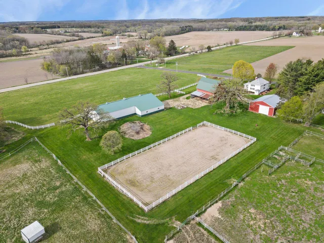 $1,275,000 | 4595 Mahoney Road, McFarland, WI 53558