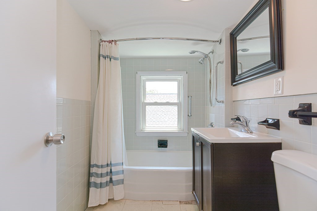 211 North Shore Road Revere, MA 02151 - Photo 19 of 30 Gallery Image 19