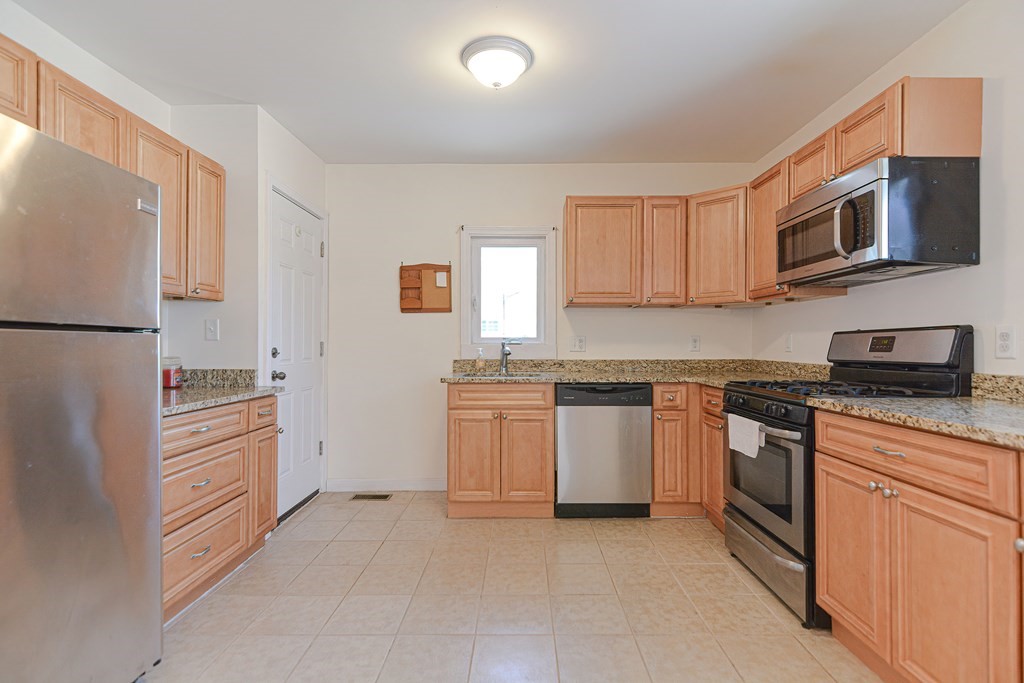 211 North Shore Road Revere, MA 02151 - Photo 8 of 30 Gallery Image 8