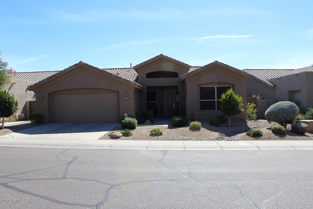 4379 East Briles Road Phoenix, AZ 85050 - Photo 3 of 29 brilesoutside3