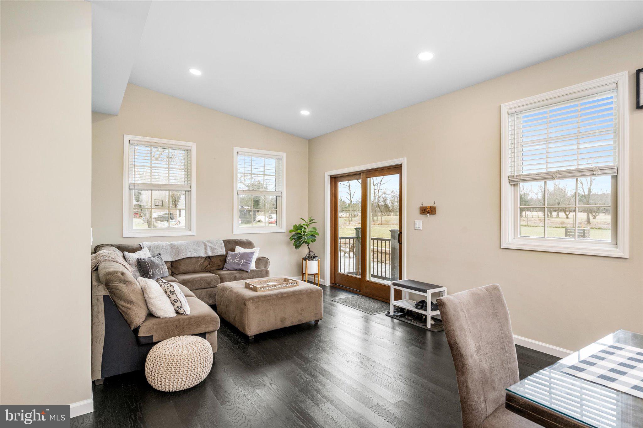 645 Scotch Road Pennington, NJ 08534 - Photo 15 of 38