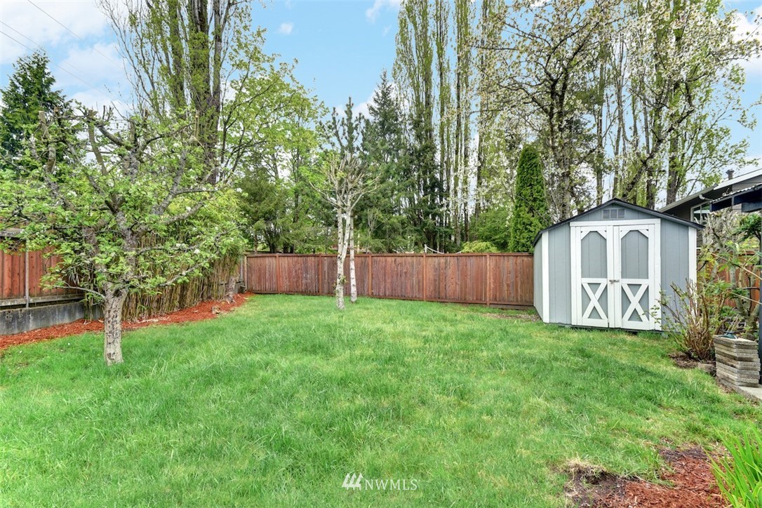 16631 116th Place Southeast Renton, WA 98058 - Photo 22 of 26 a view of a back yard