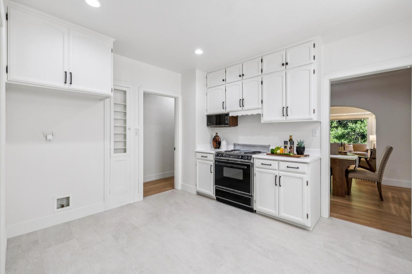 21531 Almaden Road San Jose, CA 95120 - Photo 17 of 45